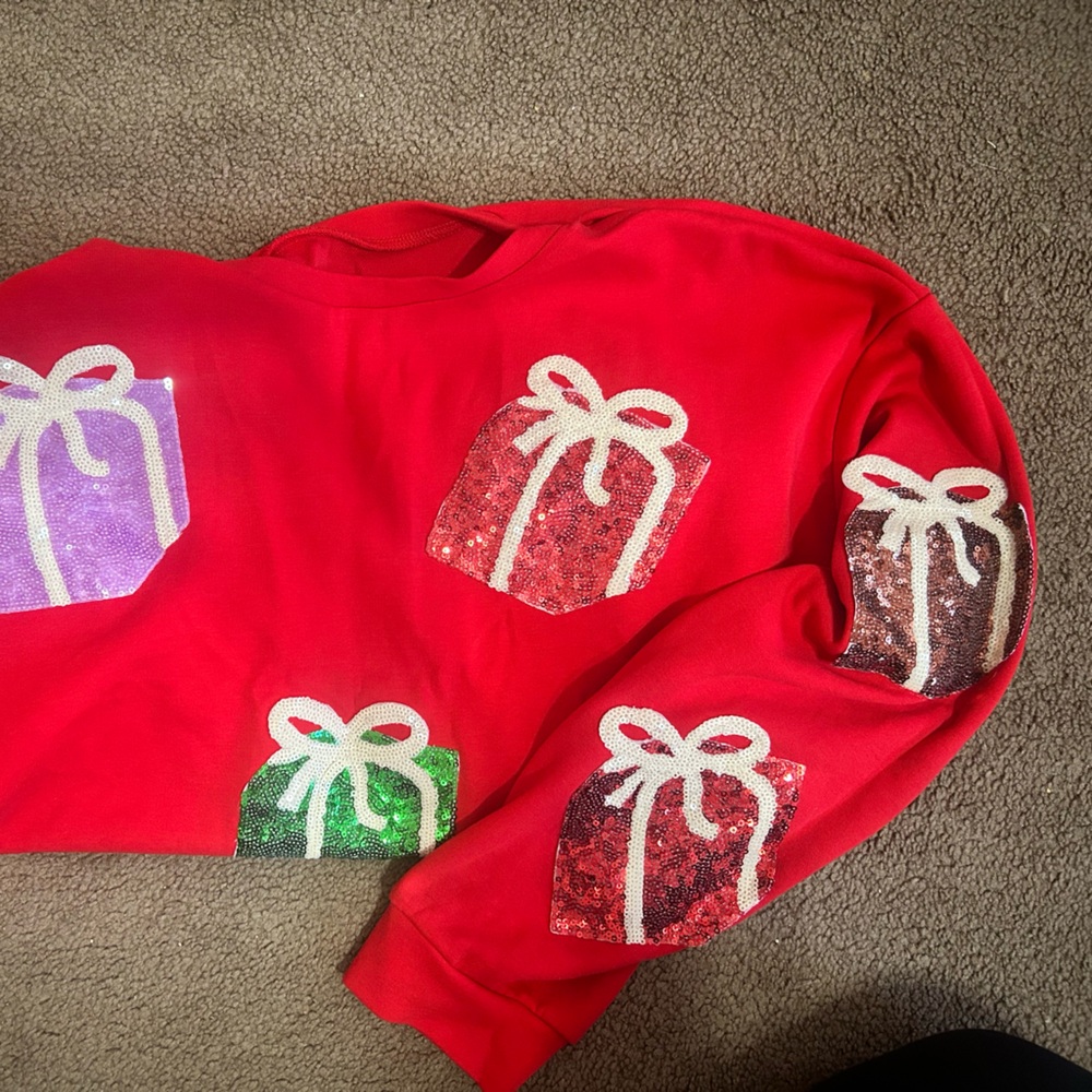 Amazon Red Sweatshirt with Gift Box Design